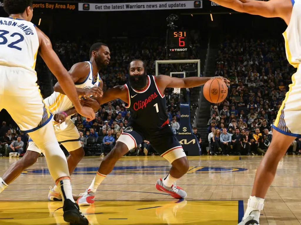 步行者强势崛起，击败对手实现赛季首胜(步行者强势崛起,击败对手实现赛季首胜了吗)